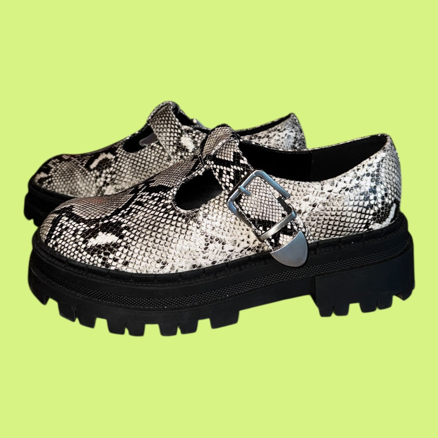 Steve Madden Snake Skin Lug Sole Mary Jane